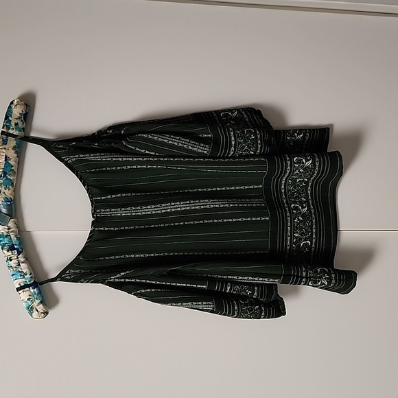 Sweet Wanderer Women's Boho Cold Shoulder Blouse green patterned size medium - Picture 6 of 15